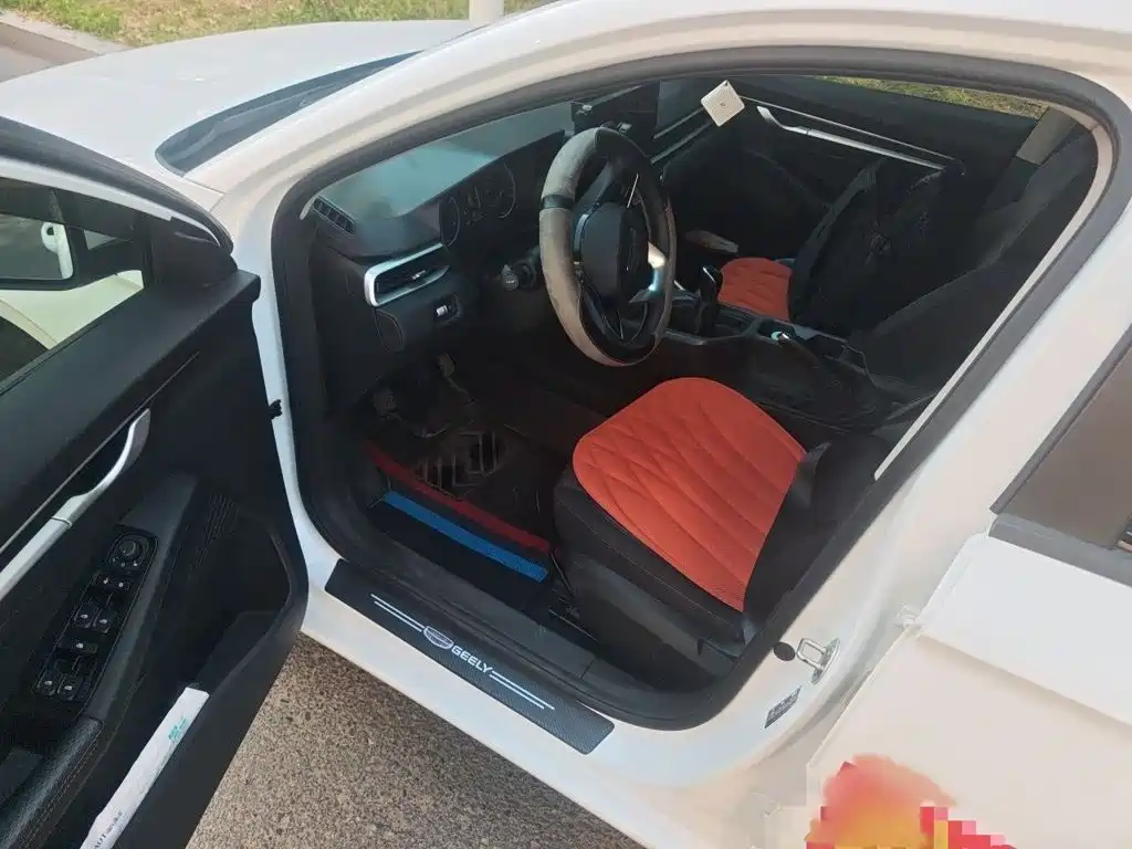 Geely Emgrand — миниатюра 14