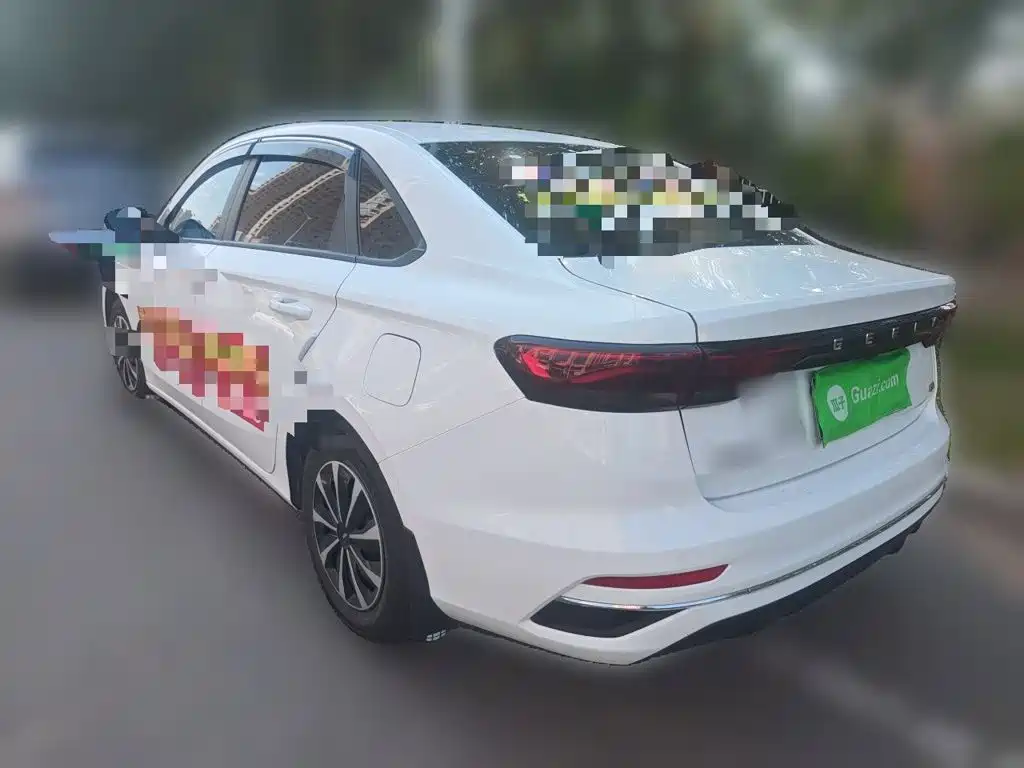 Geely Emgrand — миниатюра 25