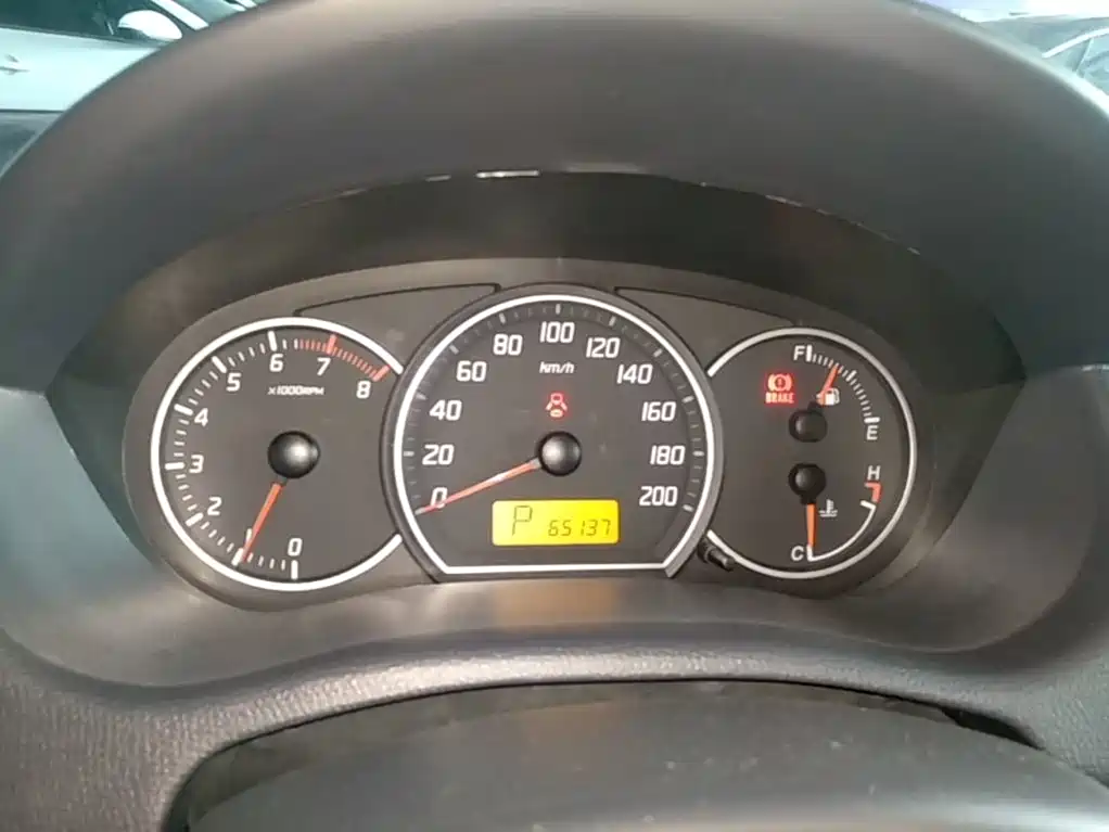 Suzuki Swift — миниатюра 12