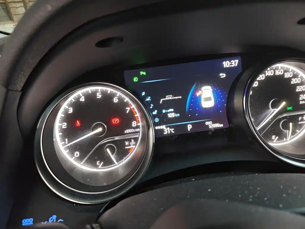 Toyota Camry — миниатюра 7