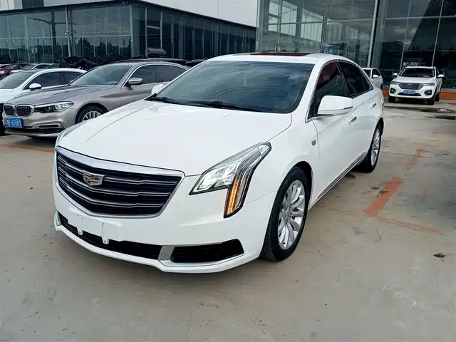 CADILLAC  XTS 2018