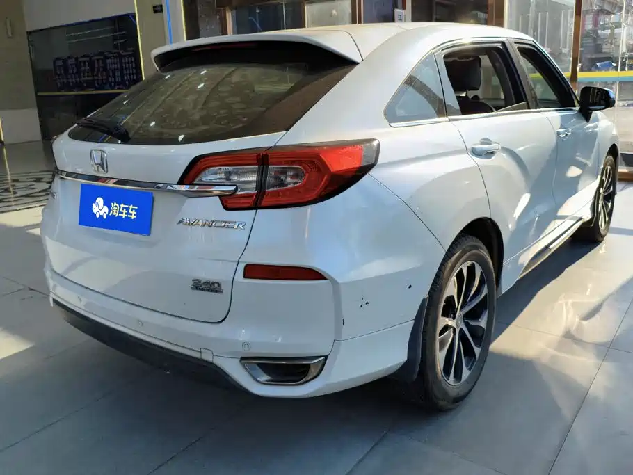 Honda Avancier — миниатюра 3