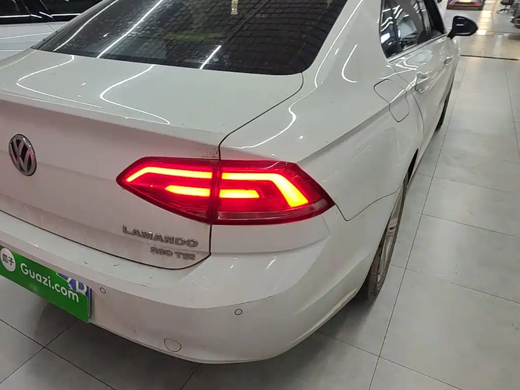 Volkswagen Lamando — миниатюра 8