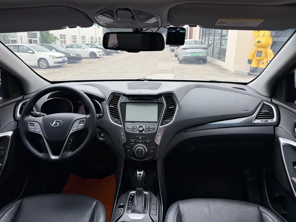 Hyundai Santa Fe — миниатюра 9