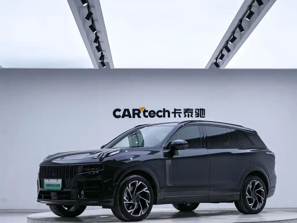 Lynk & Co 09 EM-P