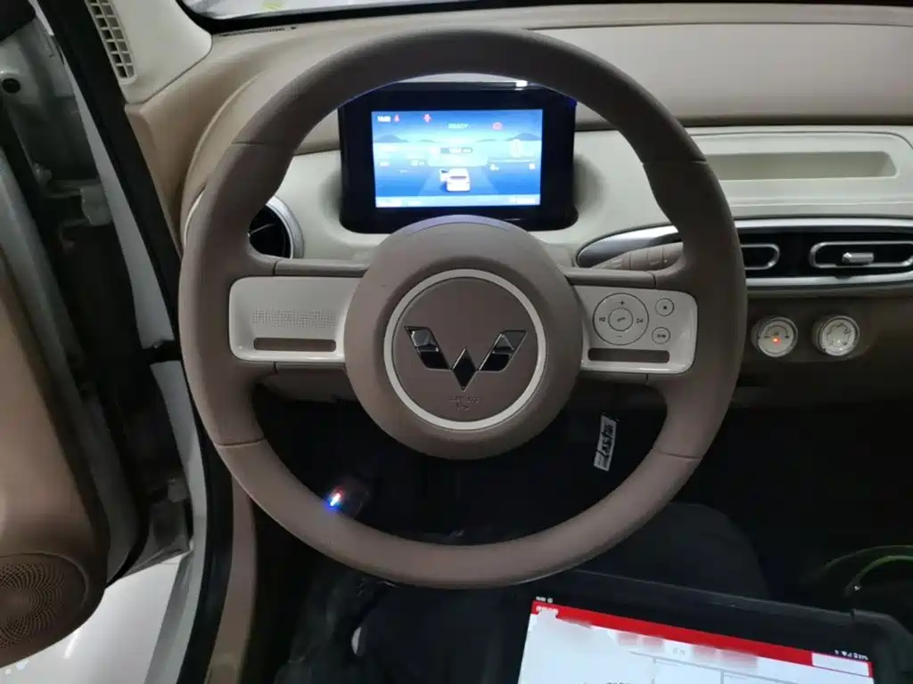 Wuling MINIEV — миниатюра 11