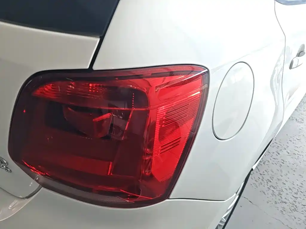 Volkswagen Polo — миниатюра 8