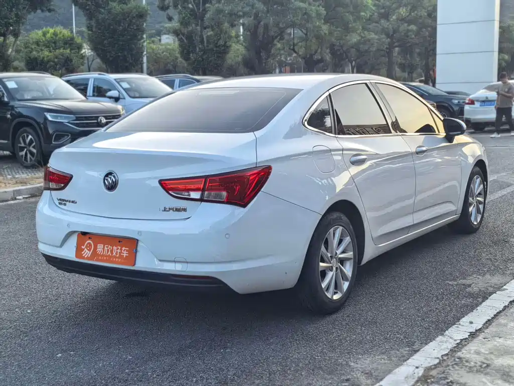 Buick Verano — миниатюра 7