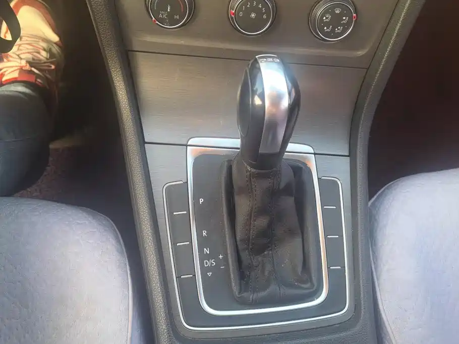 Volkswagen Golf — миниатюра 16