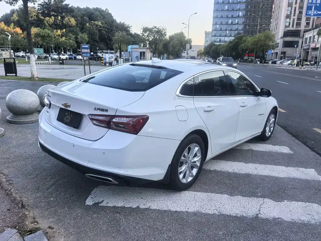 Chevrolet Malibu XL — миниатюра 3