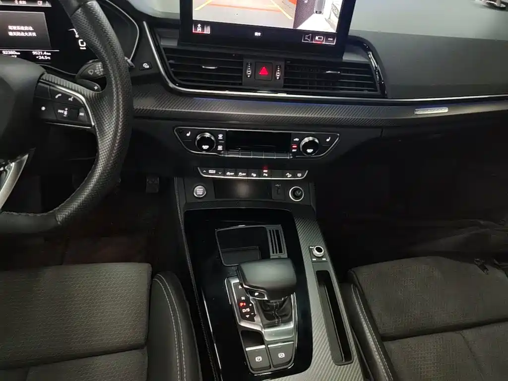 Audi Q5L Sportback — миниатюра 14