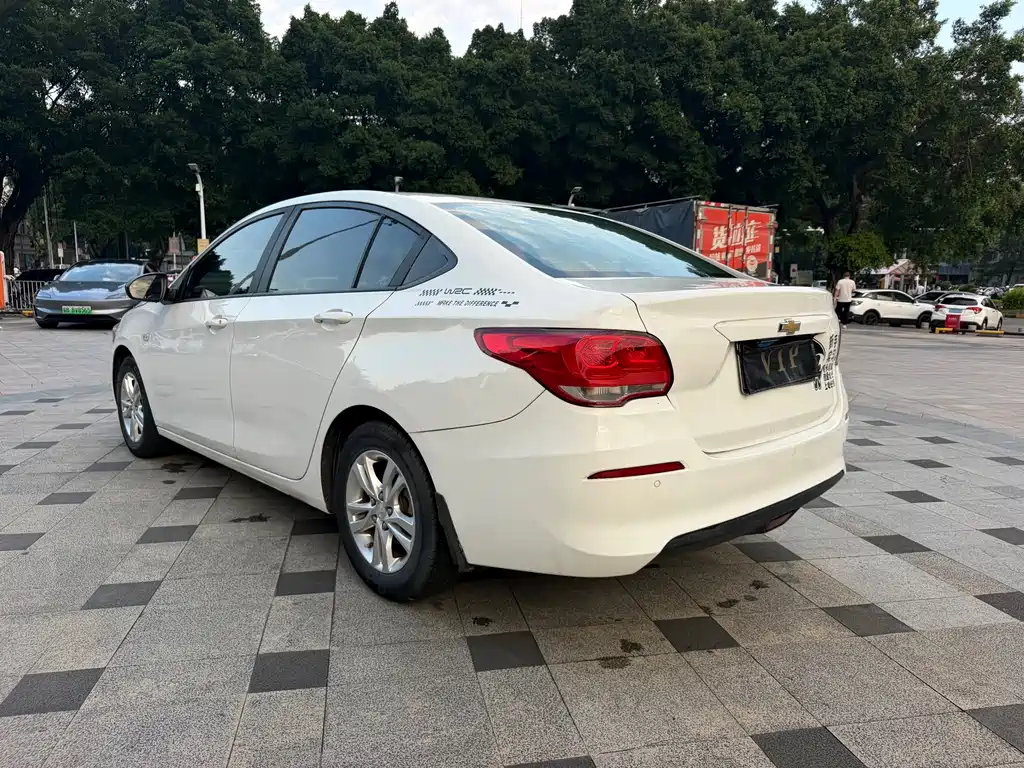 Chevrolet Cavalier — миниатюра 5