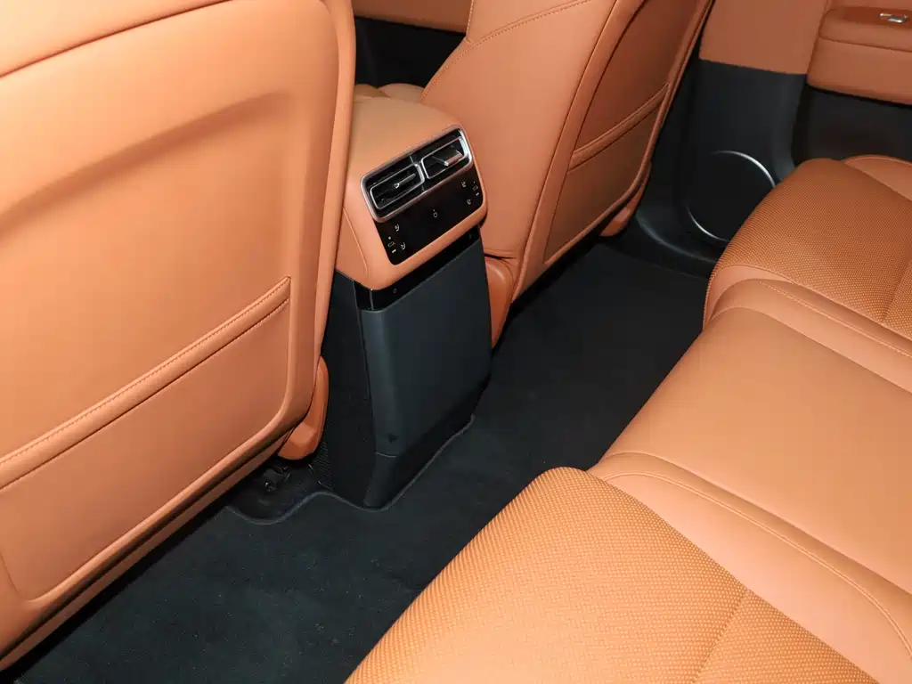 Li Auto Li L6 — миниатюра 31