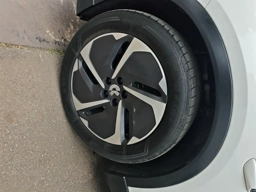 NIO ES6 - фото 23