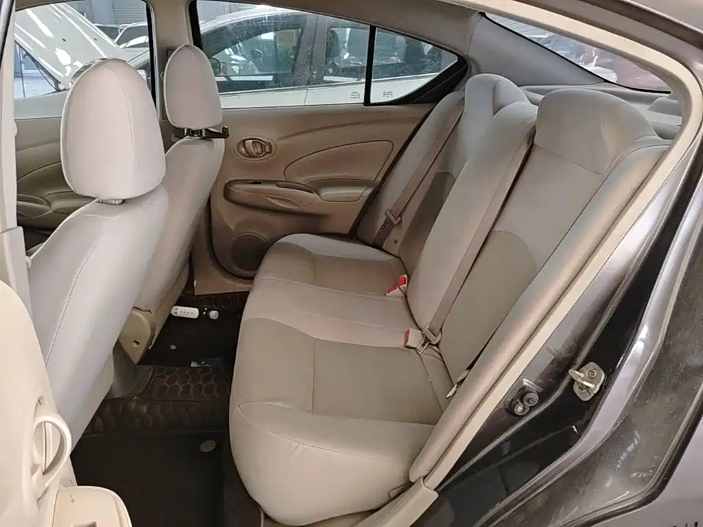 Nissan Sunny — миниатюра 17