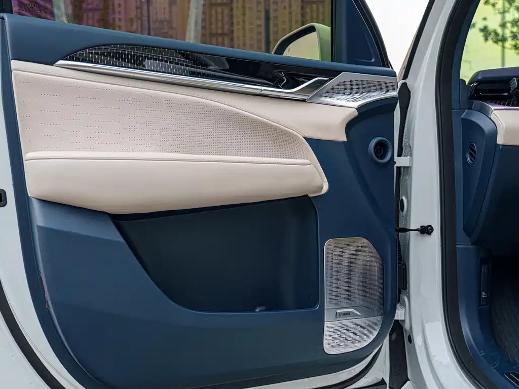 ZEEKR EXTREME KRYPTON 009