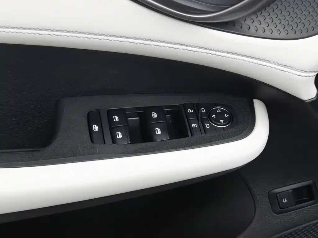 BYD Seal 05 DM-i — миниатюра 9