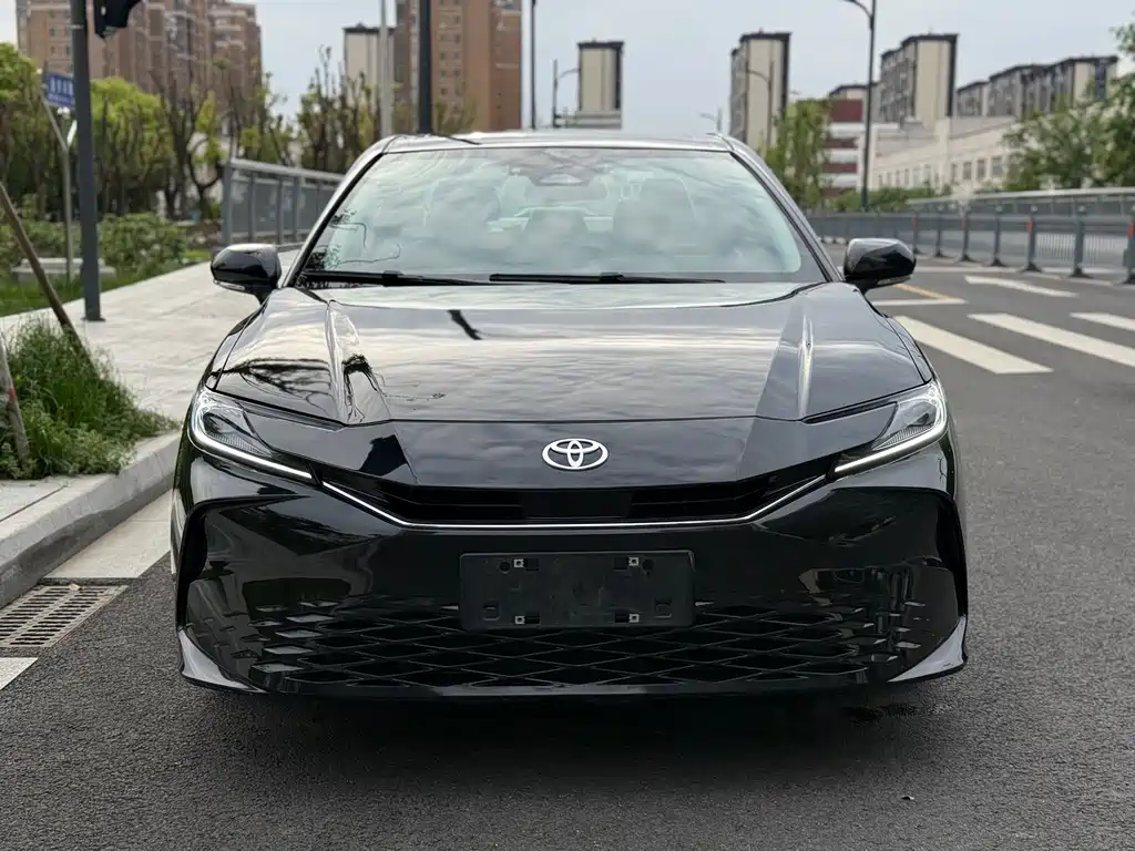 Toyota Camry 2024 2.0HGVP Luxury
