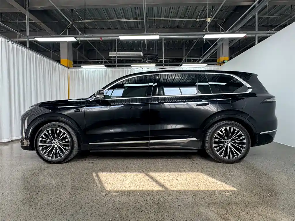 Changan Deepal DARK BLUE S09