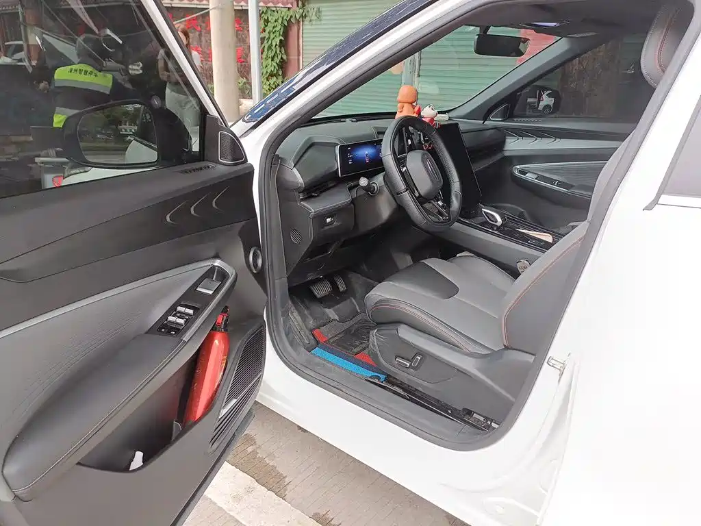 Geely Boyue — миниатюра 12