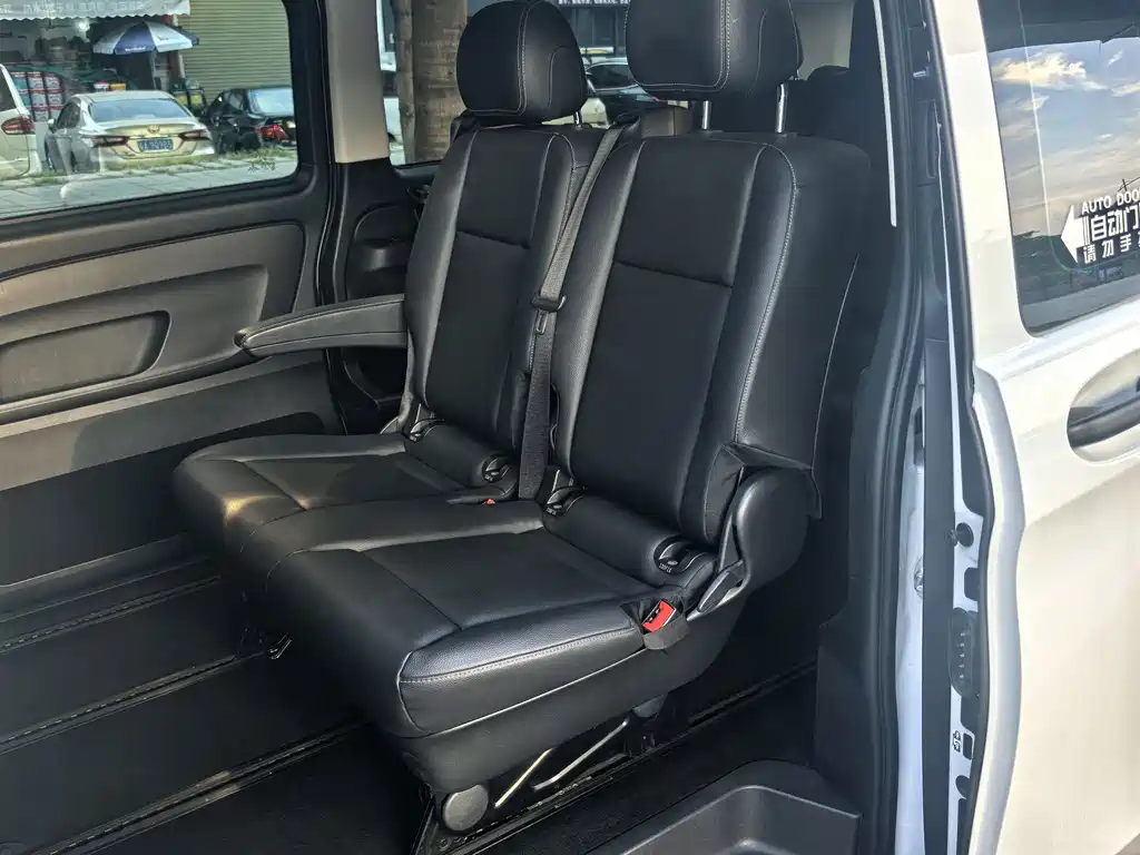 Mercedes-Benz Vito — миниатюра 18