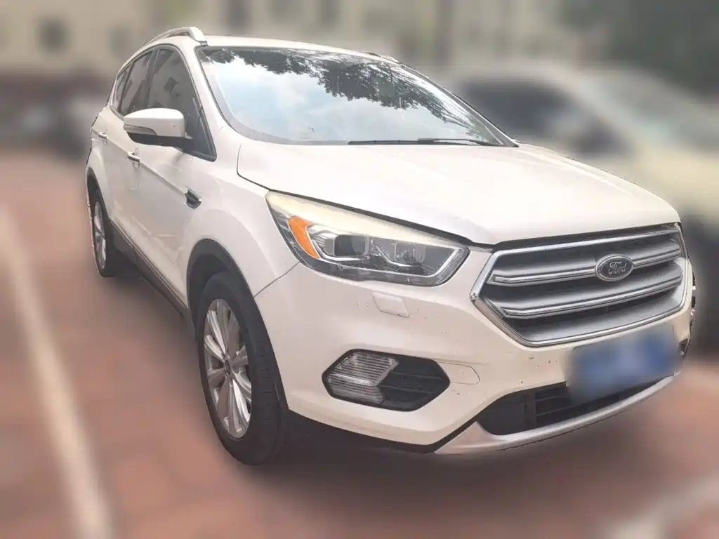 Ford Kuga — миниатюра 24