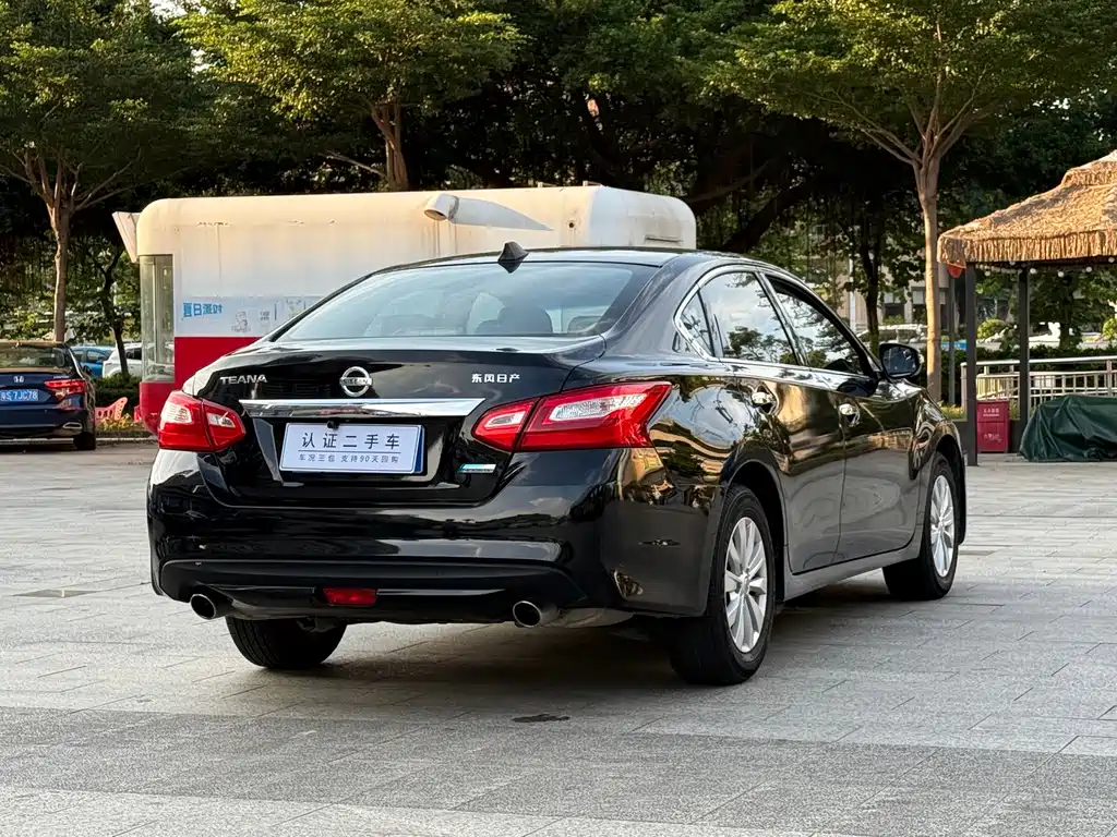 Nissan Teana — миниатюра 5