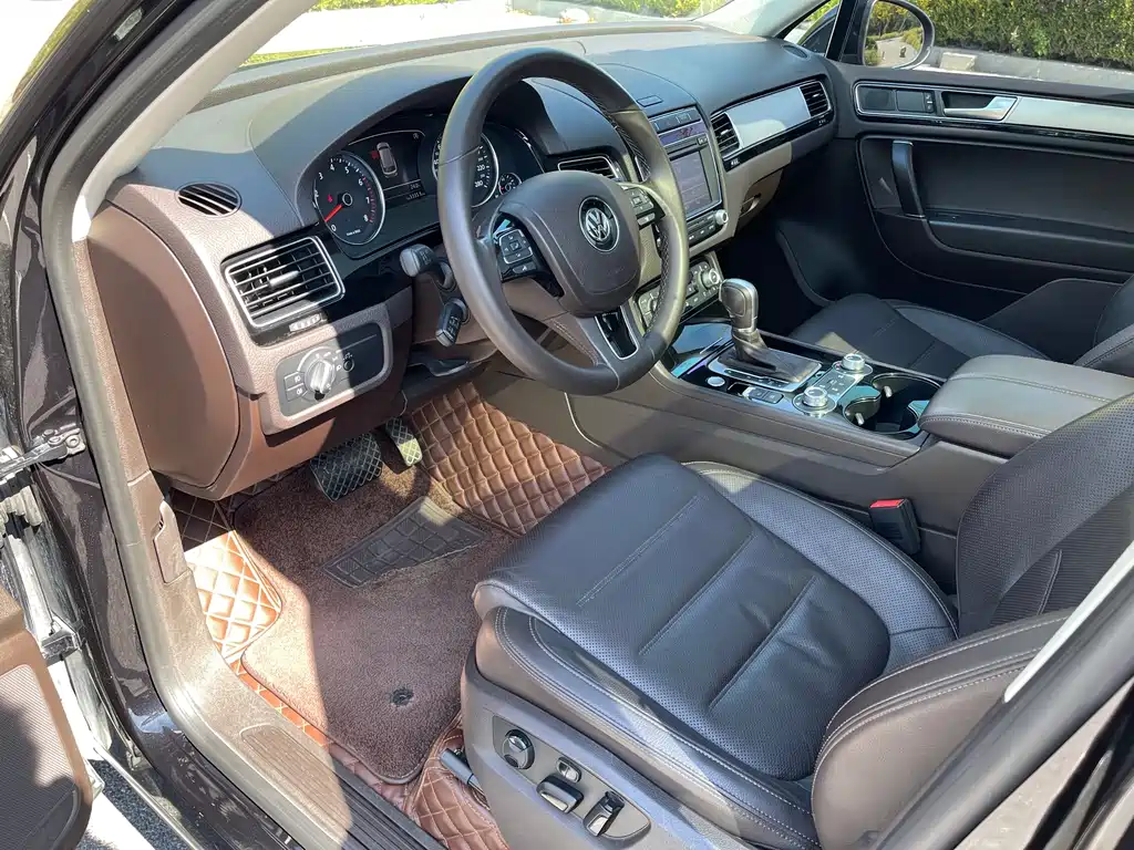 Volkswagen Touareg — миниатюра 3