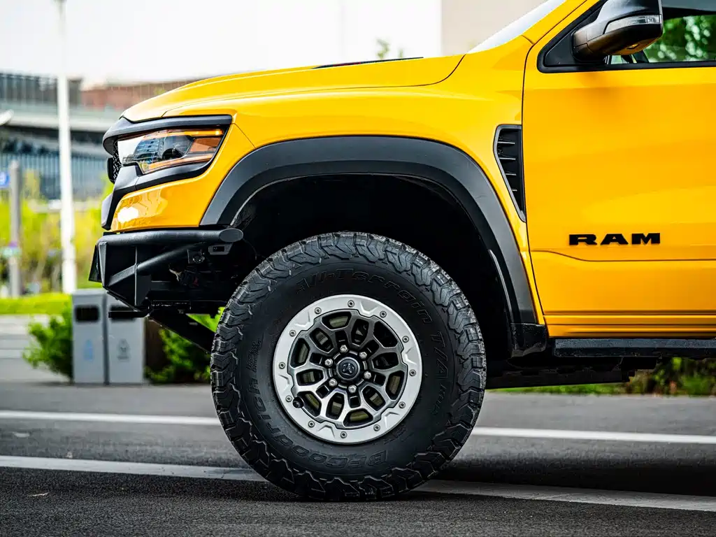 Ram Trucks 2023 6.2T AT