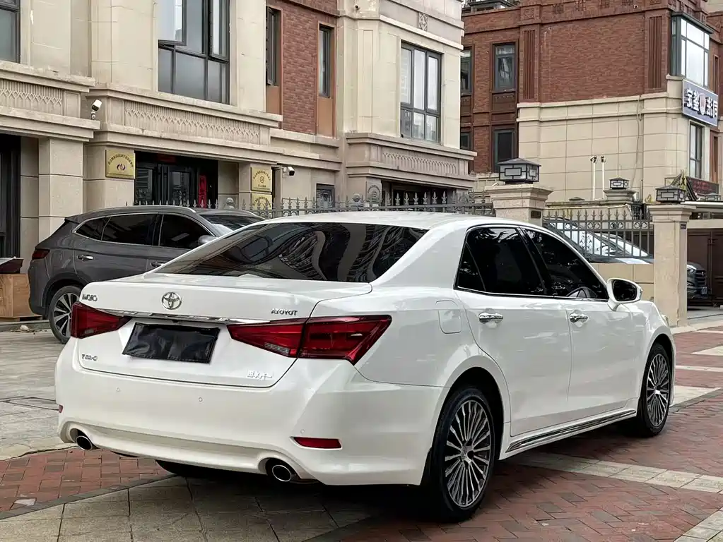 Toyota Crown 2018 2.0T Sport