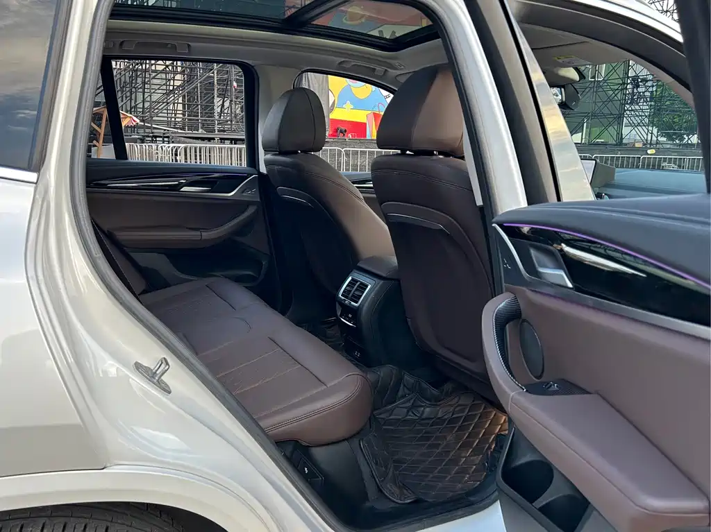 BMW X3 — миниатюра 19
