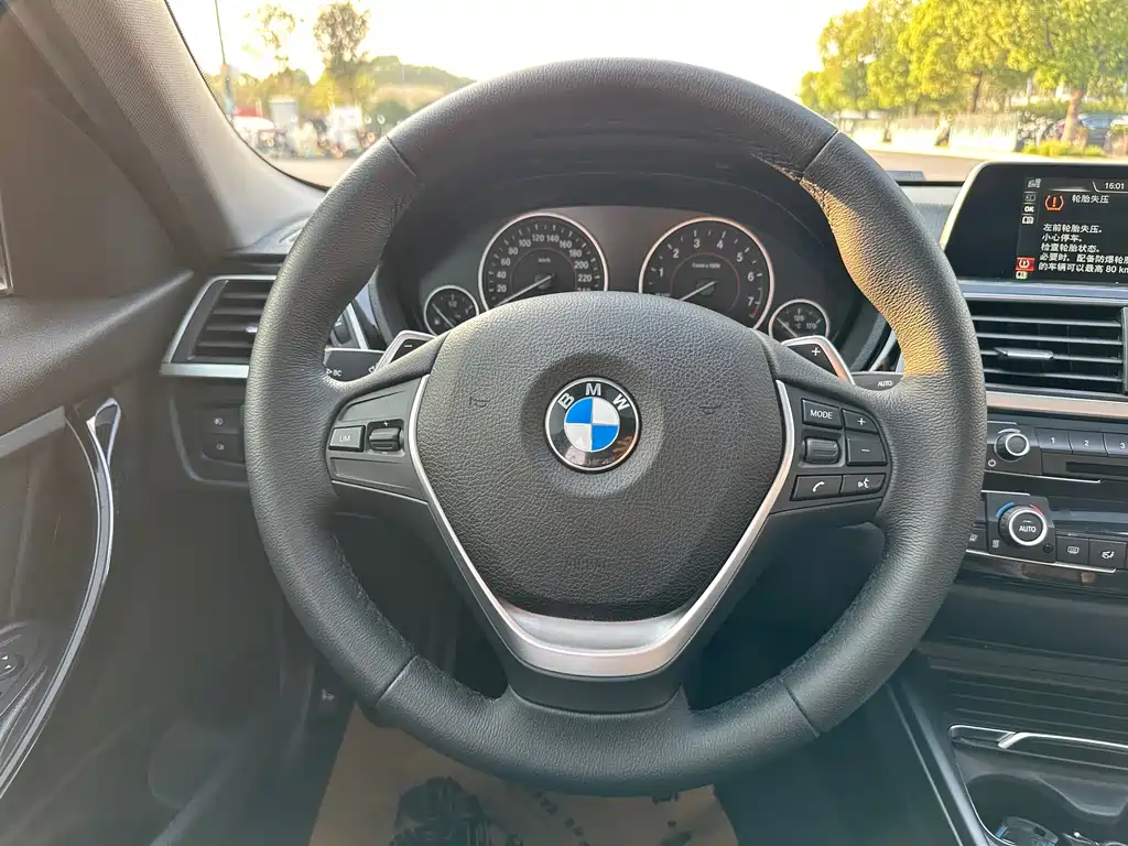 BMW 3 Series — миниатюра 16