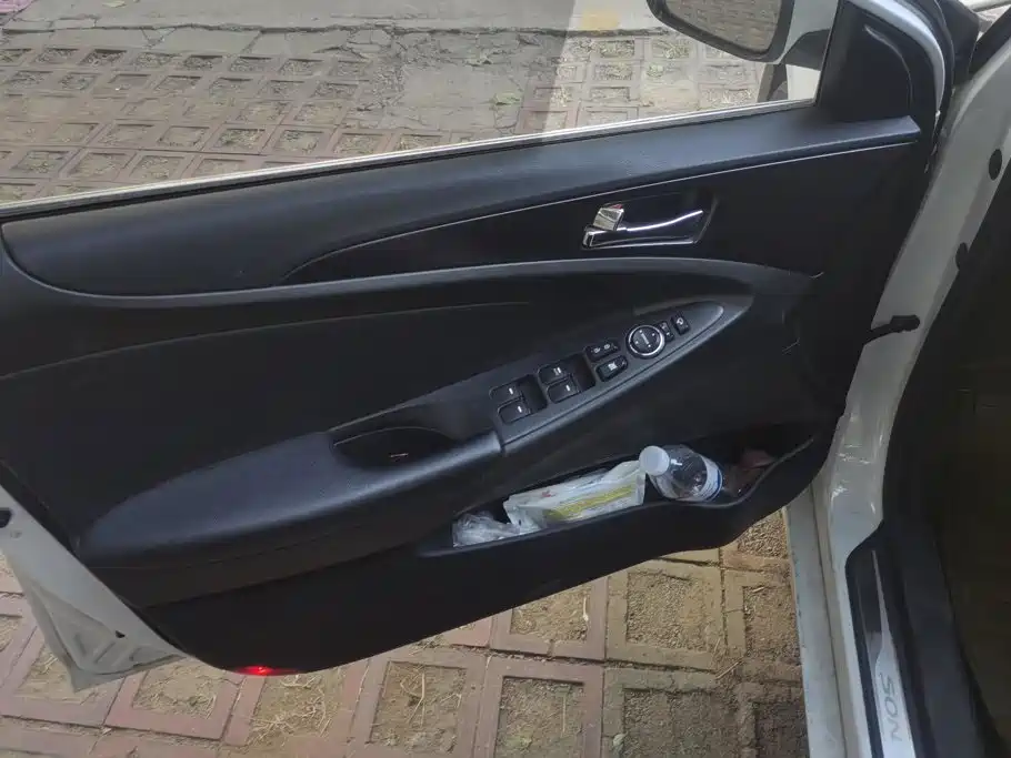 Hyundai Sonata — миниатюра 7