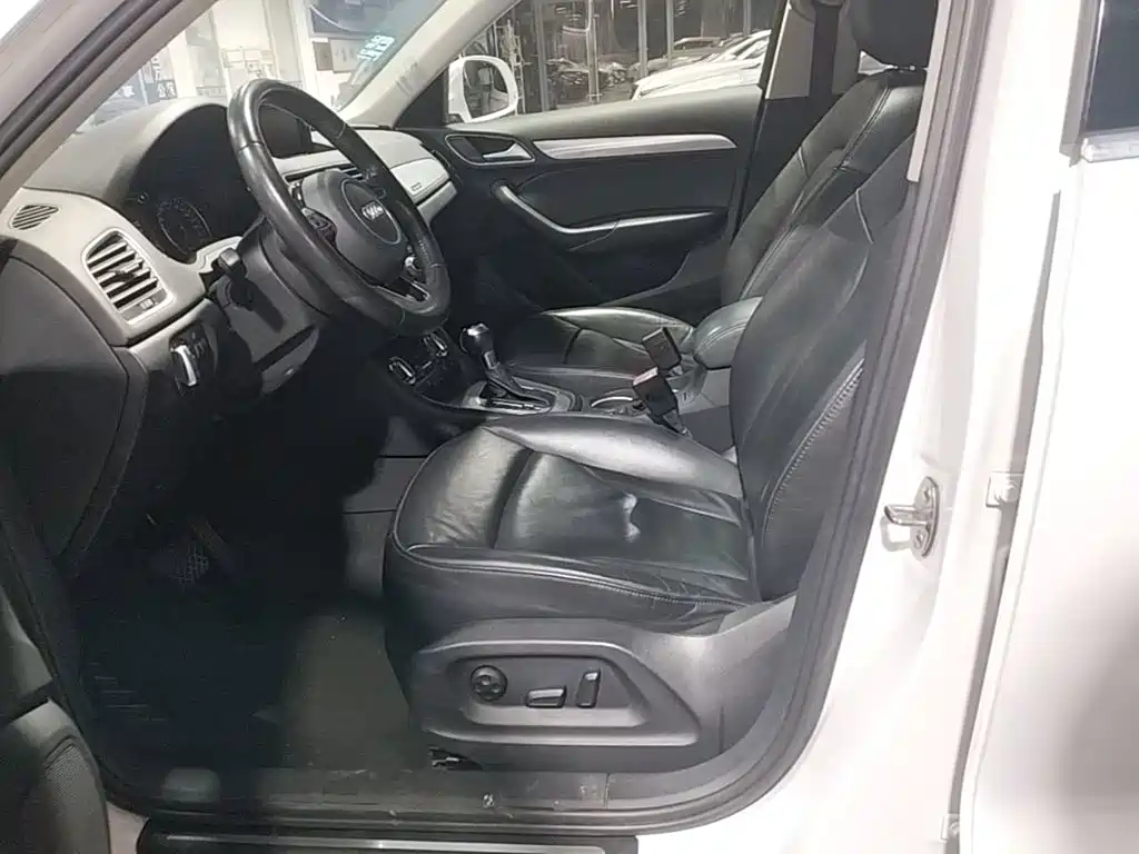 Audi Q3 — миниатюра 15