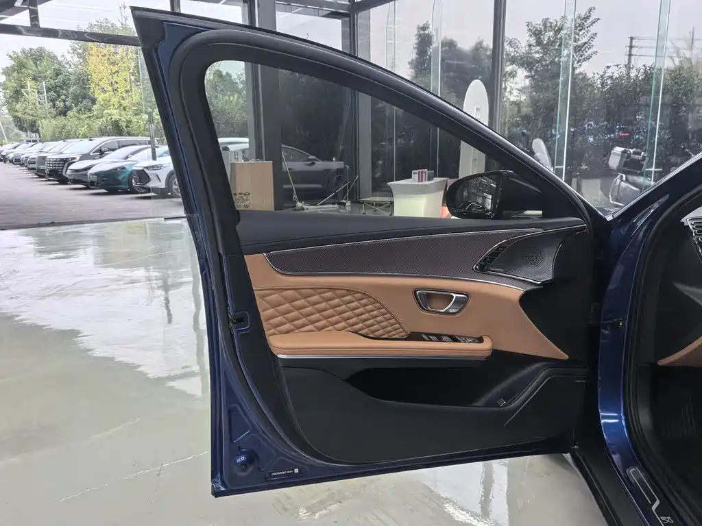 BYD Han — миниатюра 6