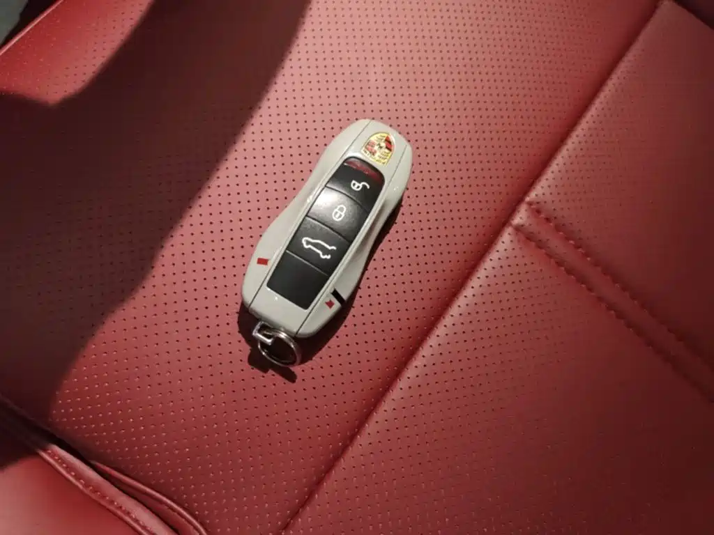 Porsche Macan — миниатюра 9