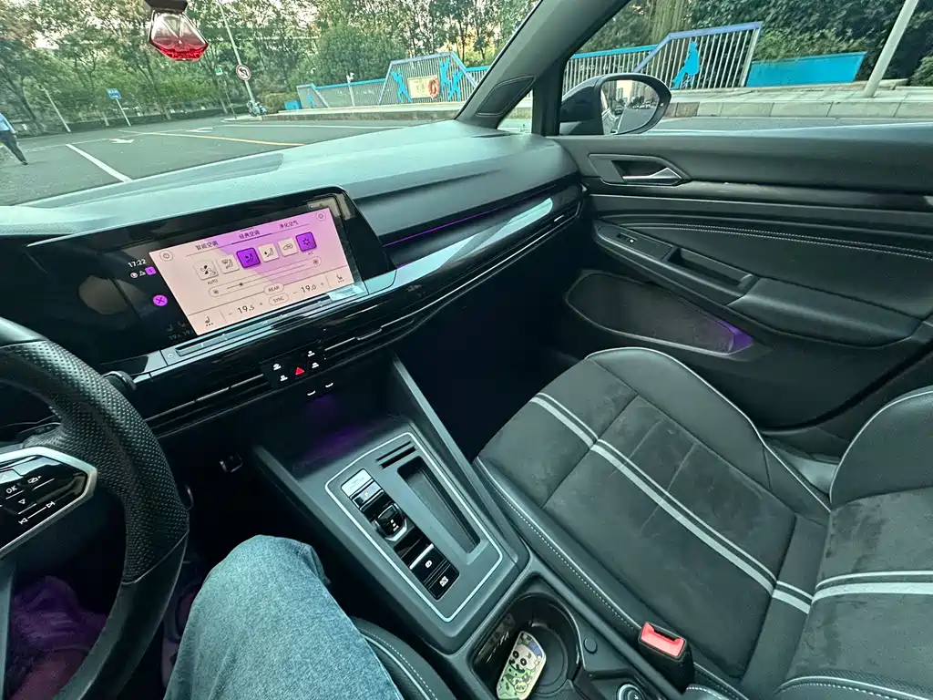 Volkswagen Golf — миниатюра 12