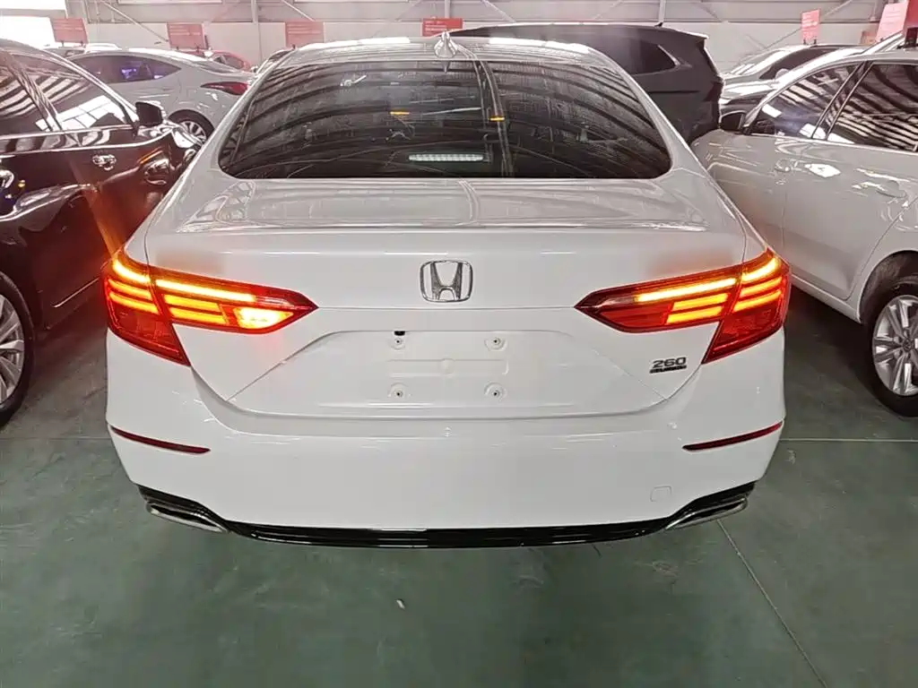 Honda Inspire 2022 260TURBO