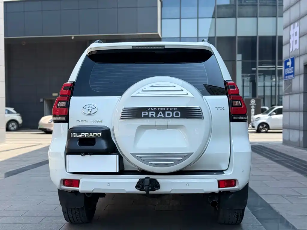 TOYOTA PRADO