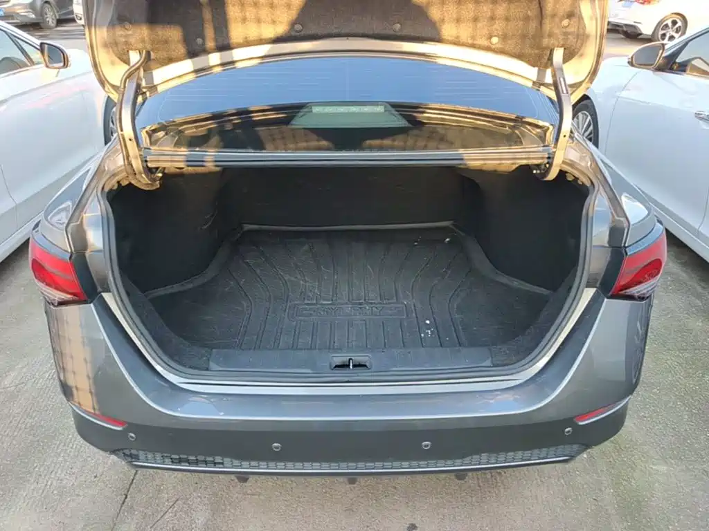 Nissan Sylphy — миниатюра 19