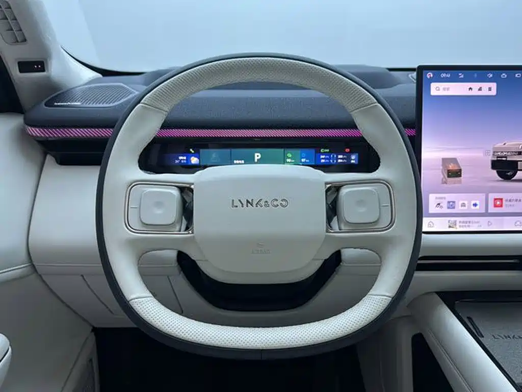 Lynk & Co 900 — миниатюра 16