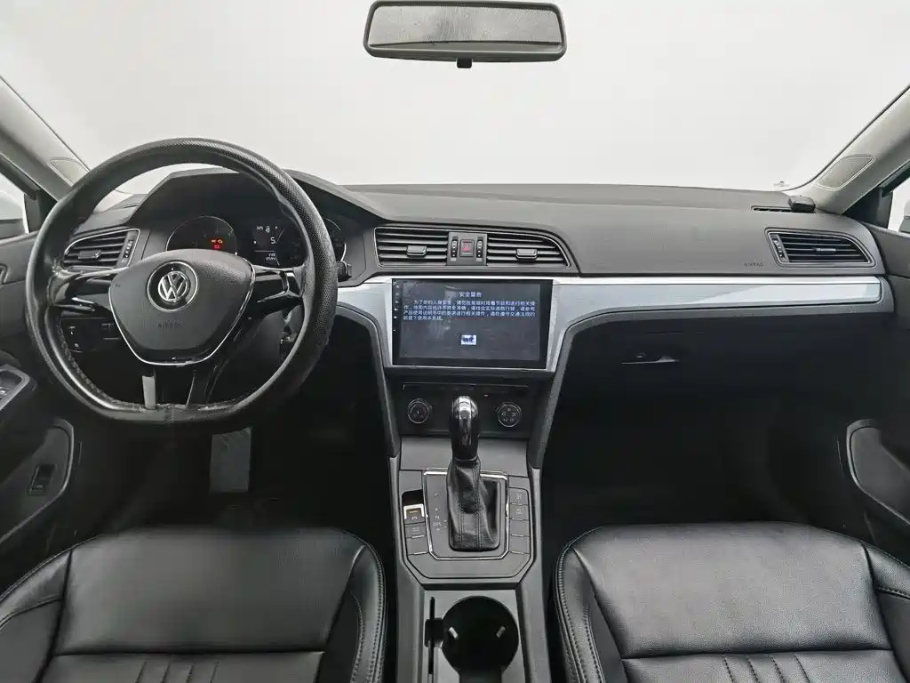 Volkswagen Lamando — миниатюра 5