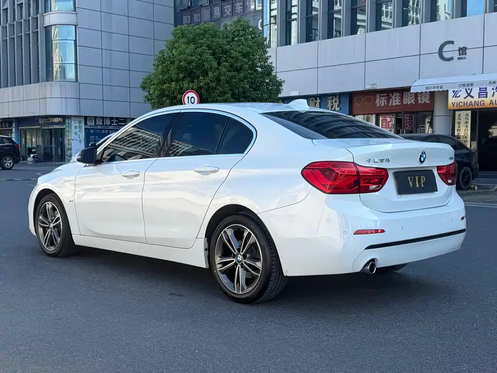 BMW 1 Series — миниатюра 12
