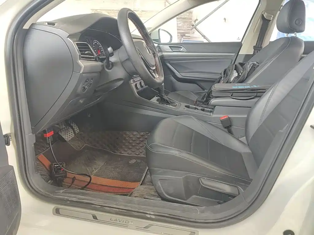 Volkswagen Lavida — миниатюра 15