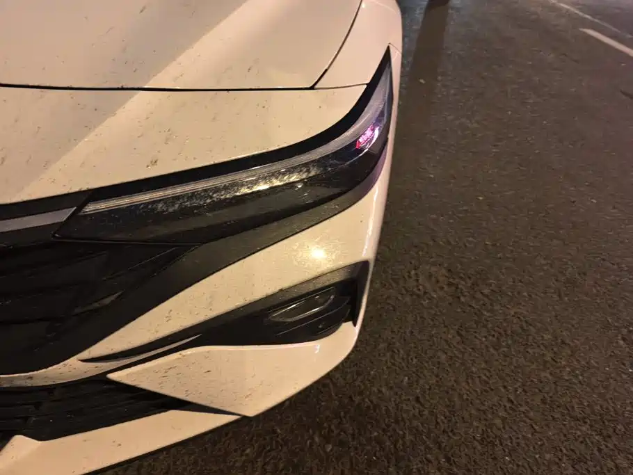 Hyundai Elantra — миниатюра 4