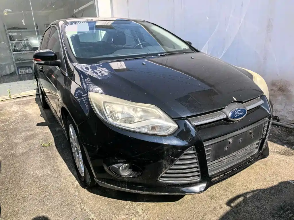 Ford Focus 2012 1.6L MT Comfort