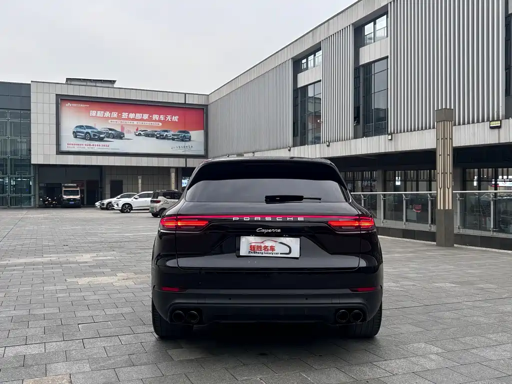 Porsche Cayenne Hybrid — миниатюра 16