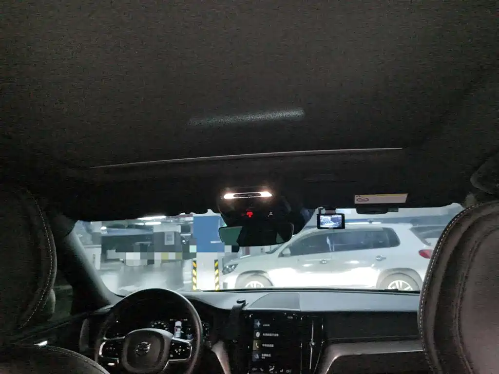 Volvo XC60 — миниатюра 19