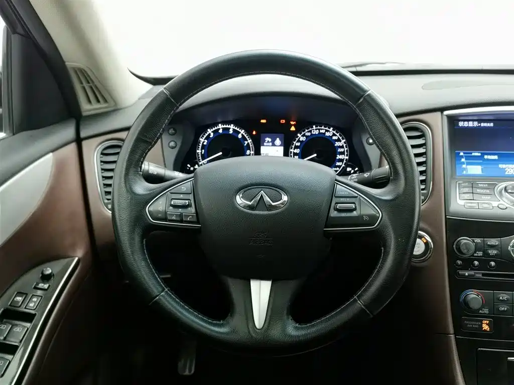 INFINITI QX50