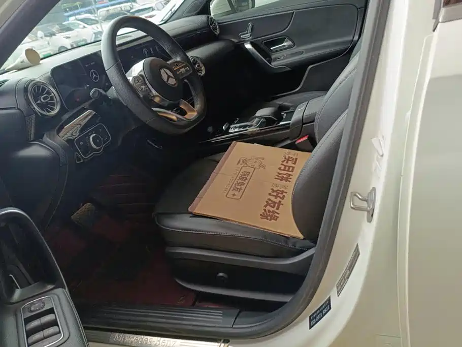 Mercedes-Benz A-Class — миниатюра 9